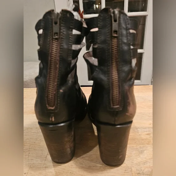 Freebird By Steven Caesr Black Size 9 EUC OG - Picture 4 of 7